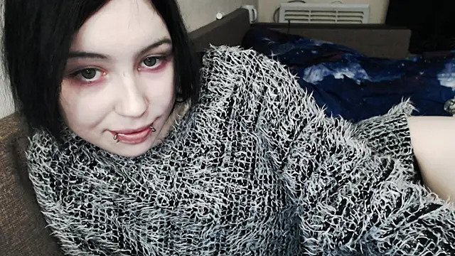 Lucyy666 online show from November 29, 2025, 1:33 pm