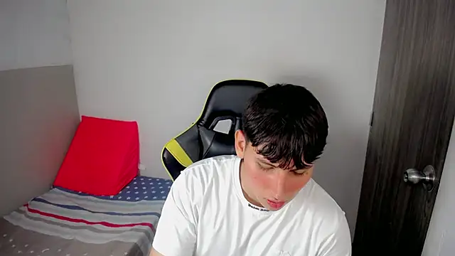 Snapshot of d_moneyy_ chatting on February 23, 2026, 3:41 am d moneyy online show from February 23, 2026, 3:41 am