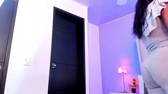 salome moon  online show from February 4, 2026, 12:00 pm