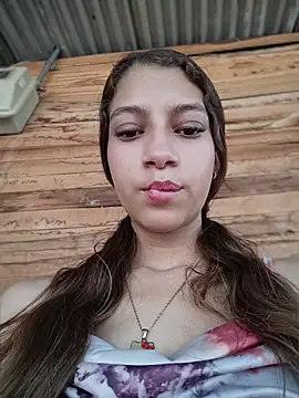 Snapshot of Vanneskk chatting on May 1, 2026, 7:19 pm Vanneskk online show from May 1, 2026, 7:19 pm
