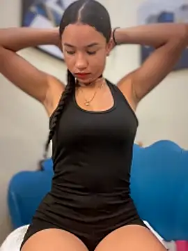 Snapshot of ZoeyFierce chatting on June 1, 2026, 6:51 pm ZoeyFierce online show from June 1, 2026, 6:51 pm