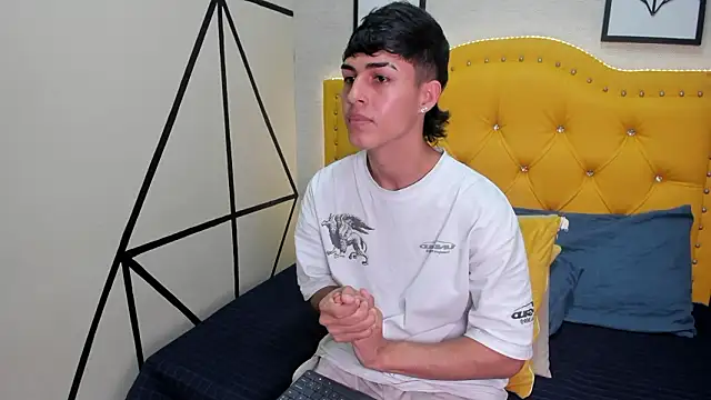 Snapshot of Ethan_Jamees chatting on February 27, 2026, 8:08 pm Ethan Jamees online show from February 27, 2026, 8:08 pm