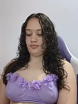 Snapshot of Alana_444 chatting on May 22, 2026, 4:10 am Alana 444 online show from May 22, 2026, 4:10 am