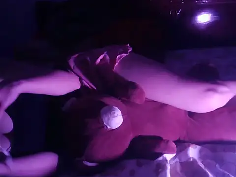 yangnhiii online show from November 29, 2025, 2:39 pm