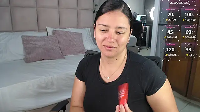 KaylaVonn online show from February 19, 2026, 4:20 am