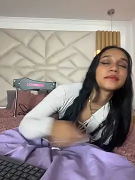 Snapshot of coraline_vera chatting on April 23, 2026, 6:53 pm coraline vera online show from April 23, 2026, 6:53 pm