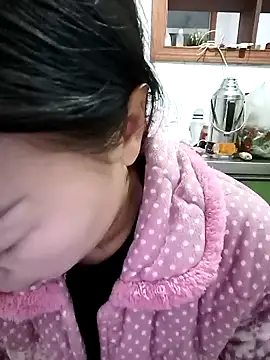 Snapshot of mimi2052 chatting on January 6, 2026, 1:09 am mimi2052 online show from January 6, 2026, 1:09 am