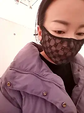 Snapshot of mimi2052 chatting on January 8, 2026, 1:33 am mimi2052 online show from January 8, 2026, 1:33 am