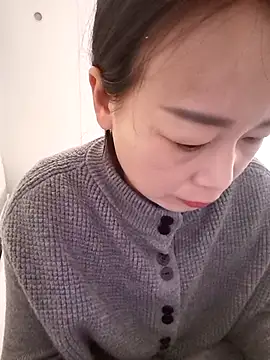 Snapshot of mimi2052 chatting on March 5, 2026, 2:19 am mimi2052 online show from March 5, 2026, 2:19 am