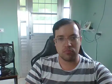 Snapshot of Silvakkfitk chatting on November 30, 2025, 1:45 pm Silvakkfitk online show from November 30, 2025, 1:45 pm