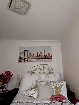 Snapshot of SweetMalory chatting on December 19, 2025, 8:33 pm SweetMalory online show from December 19, 2025, 8:33 pm