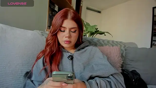 jossephine  online show from July 15, 2026, 9:44 pm