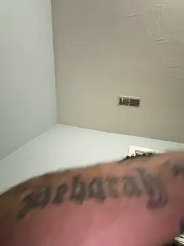 Chrisd3195 online show from February 22, 2026, 5:54 am