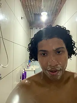 Snapshot of nvh18Aklzim chatting on December 14, 2025, 12:39 am nvh18Aklzim online show from December 14, 2025, 12:39 am