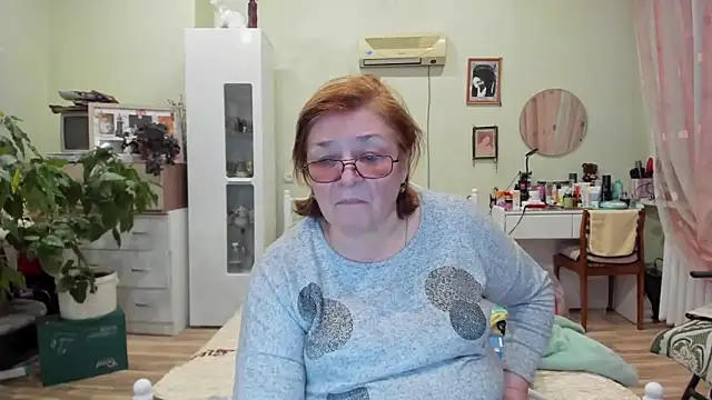 Snapshot of rekelme chatting on December 19, 2025, 6:10 pm rekelme online show from December 19, 2025, 6:10 pm