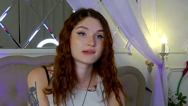 Snapshot of CrystalBrooks chatting on November 29, 2025, 8:09 pm CrystalBrooks online show from November 29, 2025, 8:09 pm