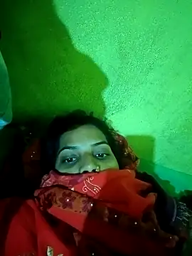 Shivani555 online show from November 27, 2025, 2:28 pm