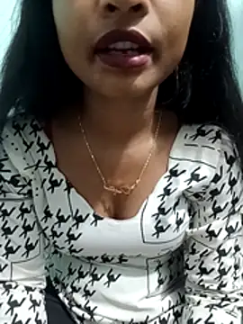 Zoyaa-Zubair online show from March 12, 2026, 7:07 pm