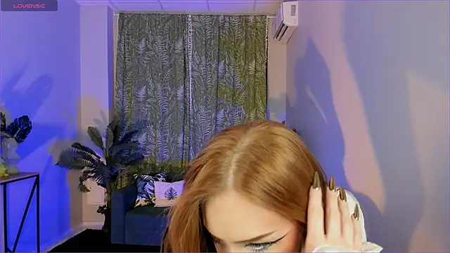 Snapshot of Jennifer_Wiliams chatting on December 16, 2025, 7:29 pm Jennifer Wiliams online show from December 16, 2025, 7:29 pm