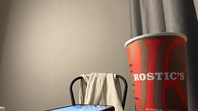 Snapshot of ElyaMur chatting on January 18, 2026, 5:05 pm ElyaMur online show from January 18, 2026, 5:05 pm