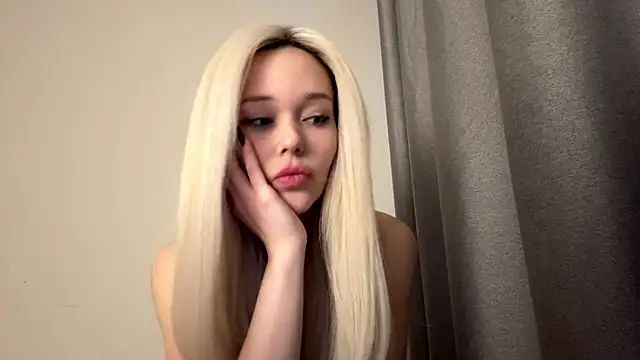 Snapshot of ElyaMur chatting on March 31, 2026, 4:09 pm ElyaMur online show from March 31, 2026, 4:09 pm