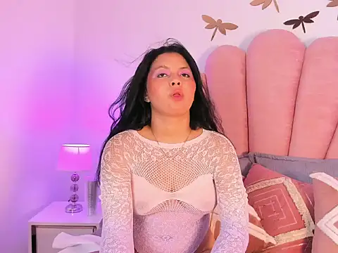 Snapshot of Paula_Teen_ chatting on December 14, 2025, 2:18 am Paula Teen online show from December 14, 2025, 2:18 am