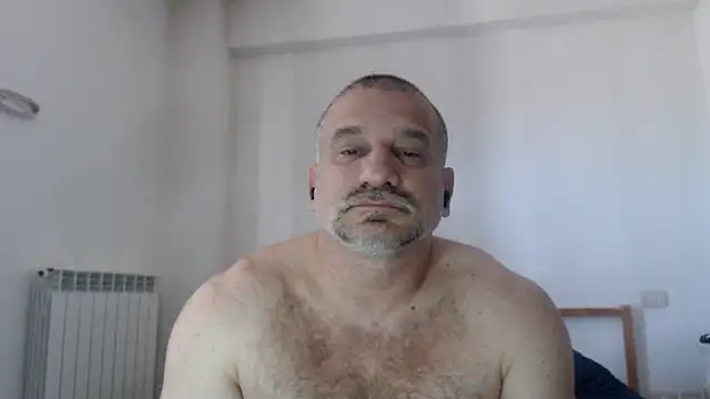 Snapshot of Mauro7788 chatting on May 3, 2026, 7:57 am Mauro7788 online show from May 3, 2026, 7:57 am