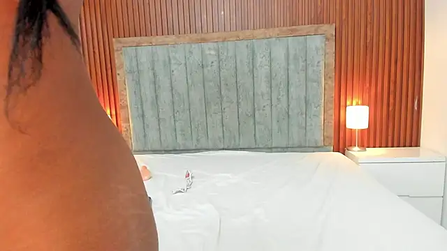 Snapshot of Bella_Gracee_ chatting on January 8, 2026, 11:33 pm Bella Gracee online show from January 8, 2026, 11:33 pm