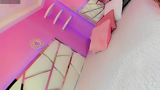 ShantyMiilan online show from February 22, 2026, 4:26 am