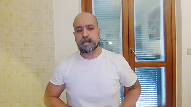 AMIRDIB2025 online show from April 10, 2026, 5:09 pm