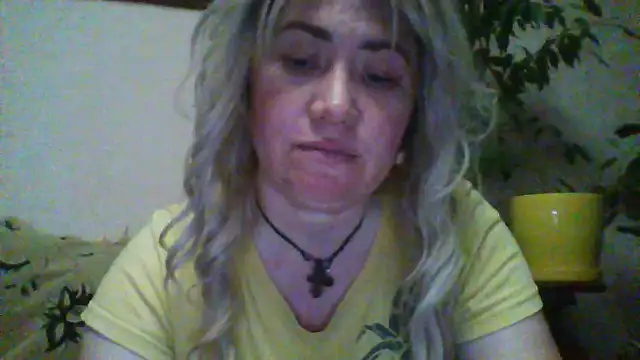 Snapshot of ClaireShannon chatting on January 7, 2026, 2:44 pm ClaireShannon online show from January 7, 2026, 2:44 pm