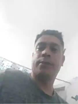 Snapshot of Aguustinp chatting on November 27, 2025, 9:48 pm Aguustinp online show from November 27, 2025, 9:48 pm