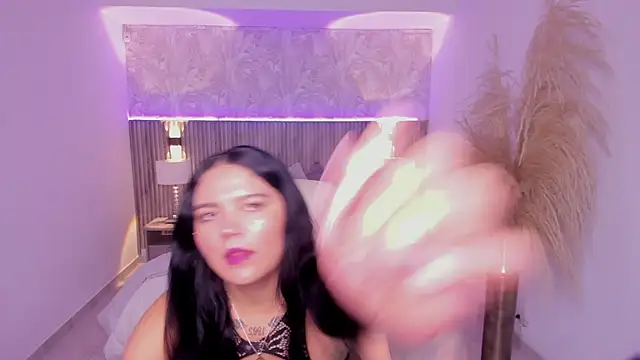 Snapshot of Allyson_brown_ chatting on December 14, 2025, 11:49 am Allyson brown online show from December 14, 2025, 11:49 am