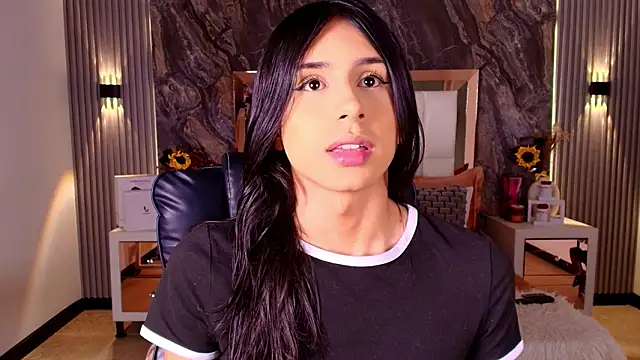 Caroline foster1 online show from March 26, 2026, 12:14 pm