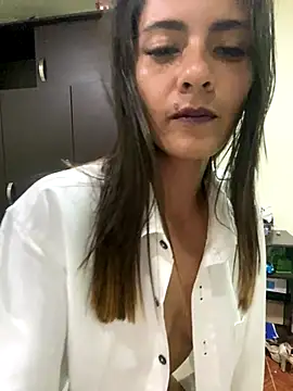 esperfanza GS online show from December 15, 2025, 4:29 am