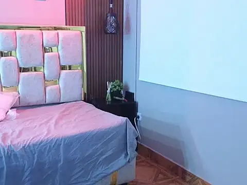  Caroline34 online show from April 2, 2026, 10:44 am