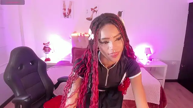 Samantha spike2 online show from December 18, 2025, 7:40 pm