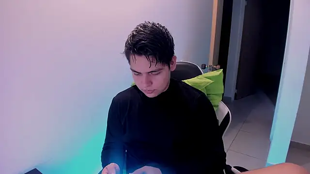 Snapshot of Asta_YunoXXX chatting on June 2, 2026, 12:10 am Asta YunoXXX online show from June 2, 2026, 12:10 am
