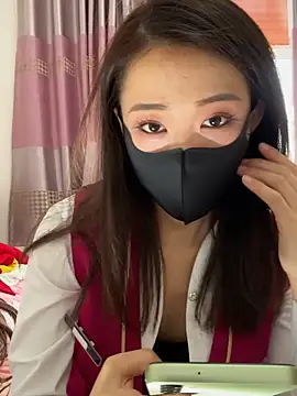 Snapshot of youyou-baby999 chatting on February 12, 2026, 3:17 am youyou-baby999 online show from February 12, 2026, 3:17 am