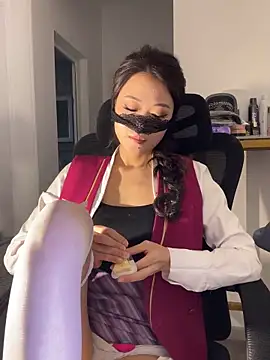 Snapshot of youyou-baby999 chatting on February 9, 2026, 3:59 am youyou-baby999 online show from February 9, 2026, 3:59 am