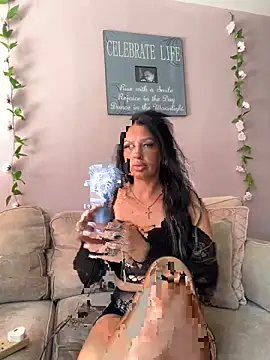 Lolaxox  online show from June 27, 2026, 1:28 pm
