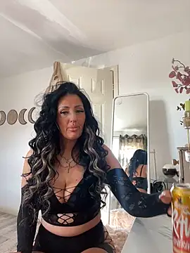 Snapshot of Lolaxox_ chatting on February 22, 2026, 12:29 pm Lolaxox online show from February 22, 2026, 12:29 pm