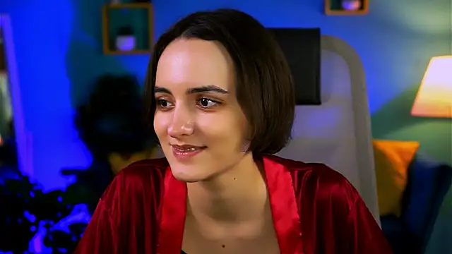 Snapshot of KateWillows chatting on February 3, 2026, 8:08 am KateWillows online show from February 3, 2026, 8:08 am