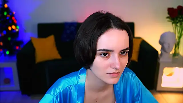 Snapshot of KateWillows chatting on January 13, 2026, 4:16 am KateWillows online show from January 13, 2026, 4:16 am