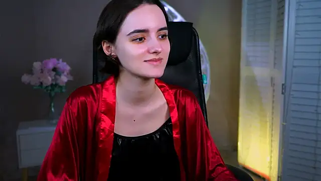 Snapshot of KateWillows chatting on March 18, 2026, 4:26 am KateWillows online show from March 18, 2026, 4:26 am