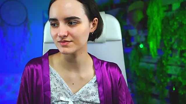 Snapshot of KateWillows chatting on March 17, 2026, 4:48 am KateWillows online show from March 17, 2026, 4:48 am