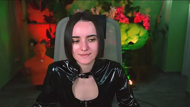 Snapshot of KateWillows chatting on April 7, 2026, 4:58 am KateWillows online show from April 7, 2026, 4:58 am