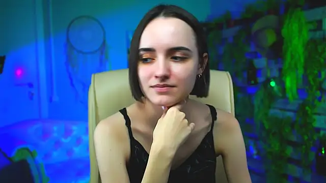 Snapshot of KateWillows chatting on March 29, 2026, 8:16 am KateWillows online show from March 29, 2026, 8:16 am