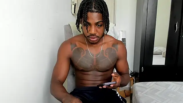 Snapshot of Darktemp_ chatting on May 18, 2026, 1:05 pm Darktemp online show from May 18, 2026, 1:05 pm