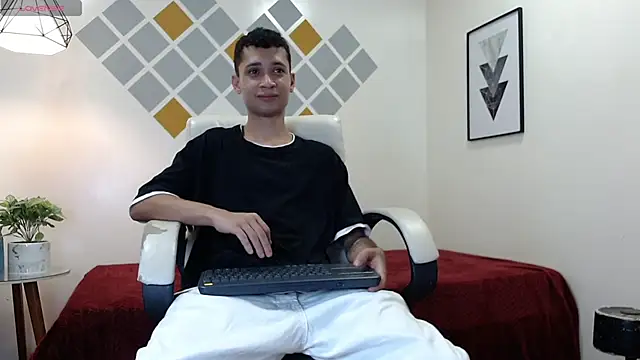 Snapshot of LucassSmith11 chatting on March 16, 2026, 8:00 pm LucassSmith11 online show from March 16, 2026, 8:00 pm